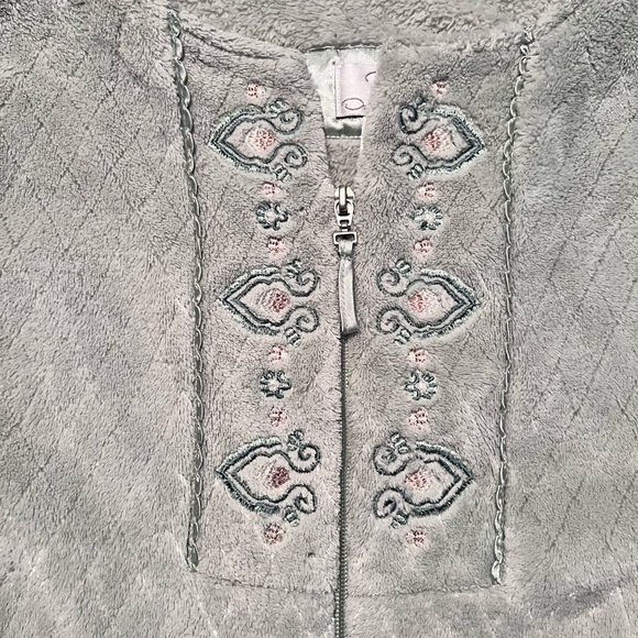 Oscar del la Renta Robe - Picture 5 of 6